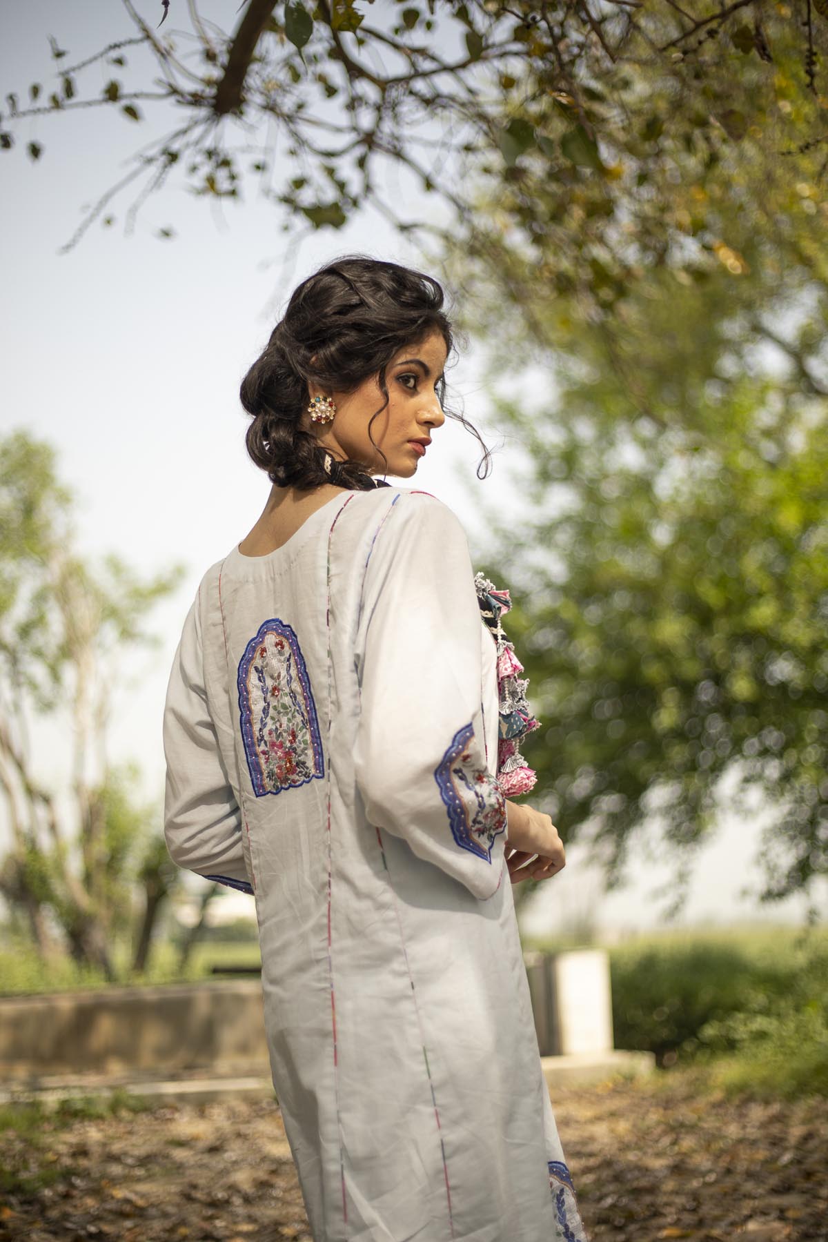 Gorgeous Embroidered linen kurta set Milan, Italy