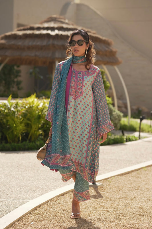 Verandah Vogue – Mint Meadow Printed Suit Set